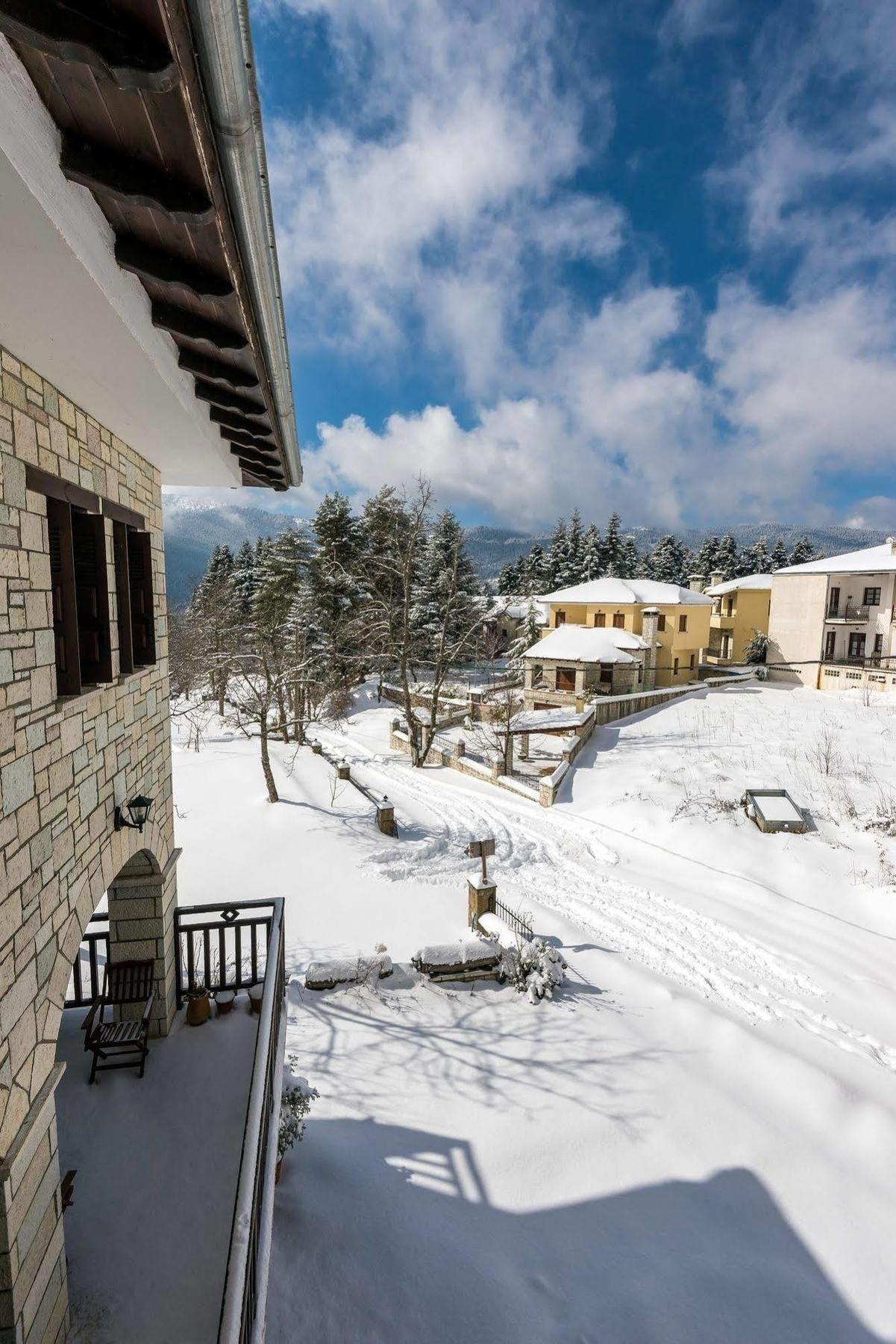 Mikri Arktos Hotel Eláti Buitenkant foto